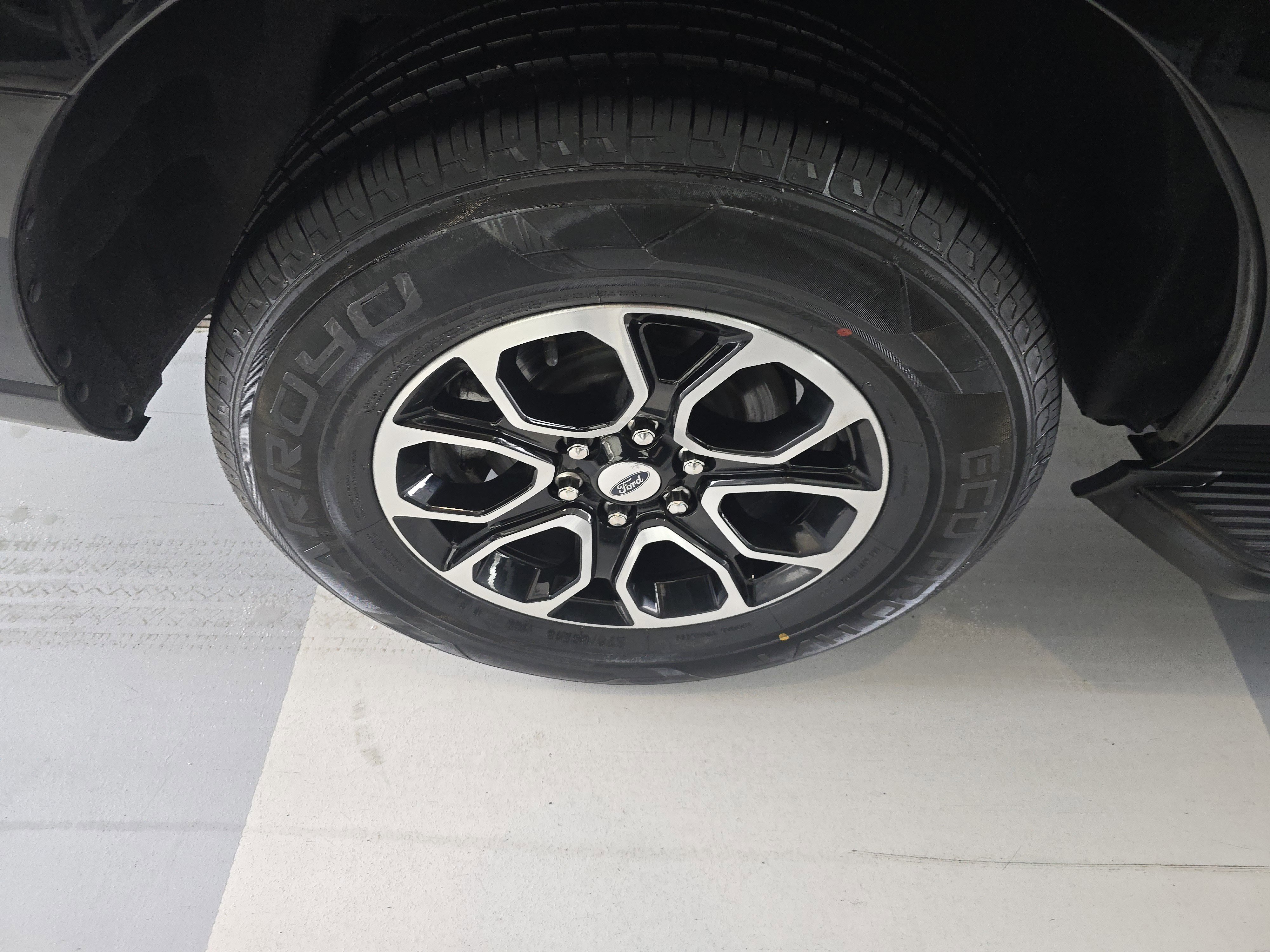 Used 2022 Ford Expedition XLT AWD/4WD image 7
