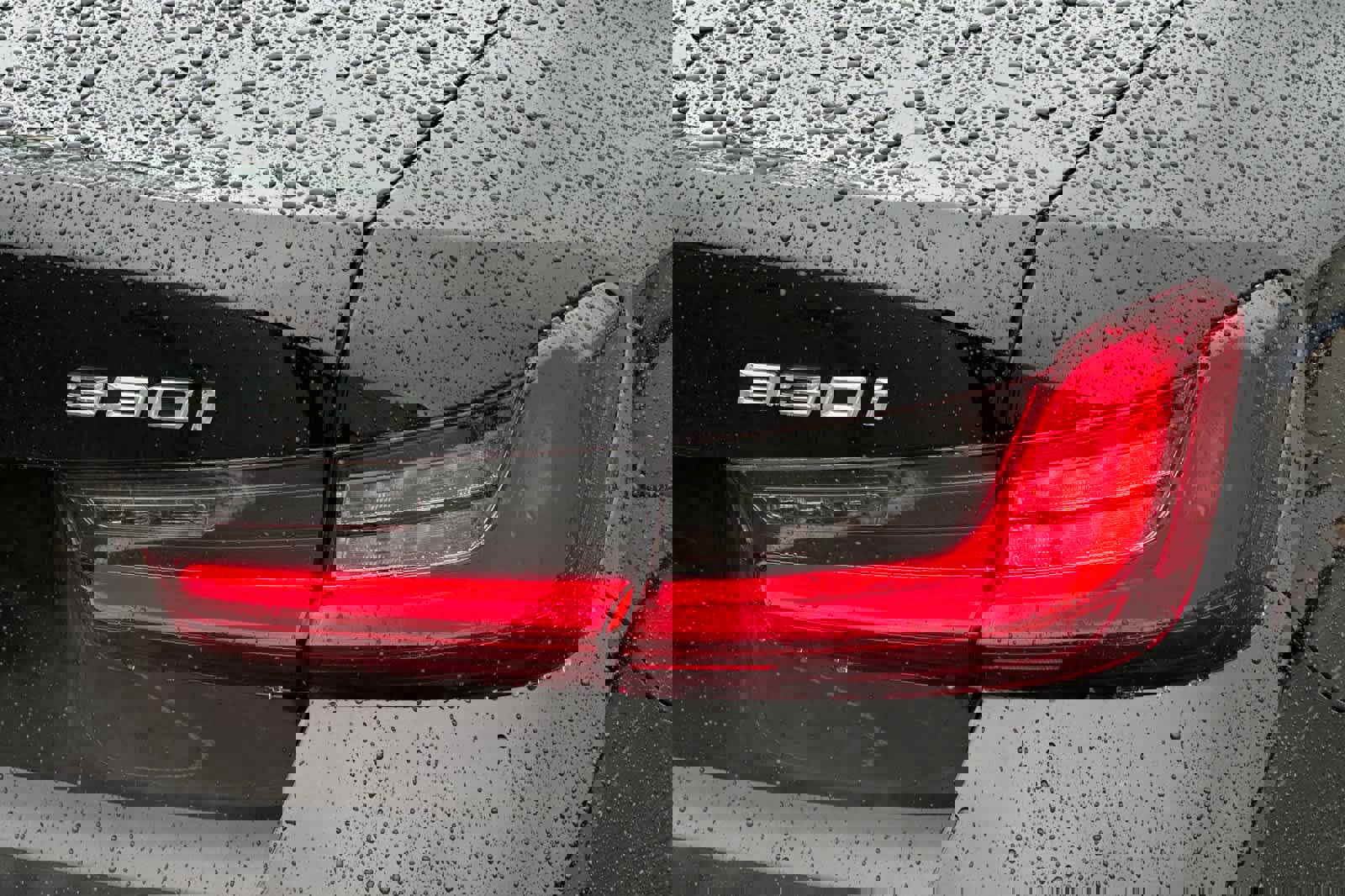 Used 2025 BMW 330i Sedan w/ Premium Package RWD image 32