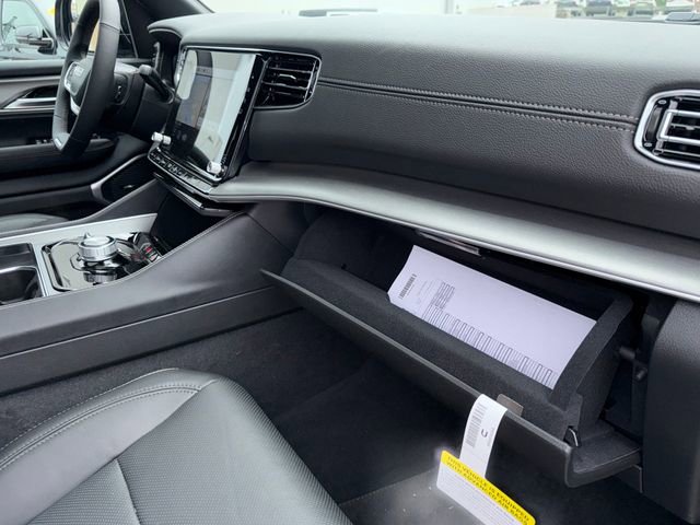 New 2025 Jeep Wagoneer 4WD w/ Premium Group I image 28