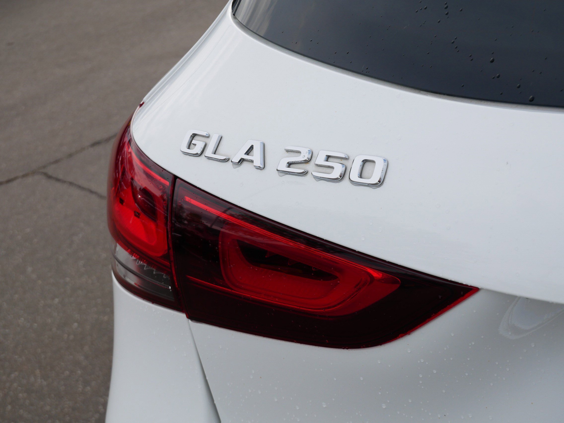 Used 2022 Mercedes-Benz GLA 250 4MATIC image 17