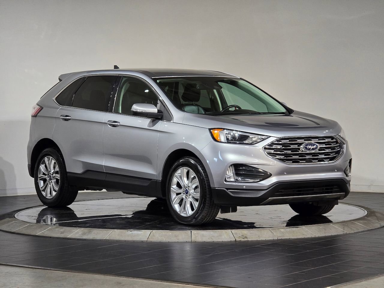 Used 2022 Ford Edge Titanium image 12
