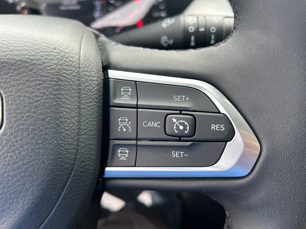Used 2025 Jeep Compass Limited AWD/4WD image 43