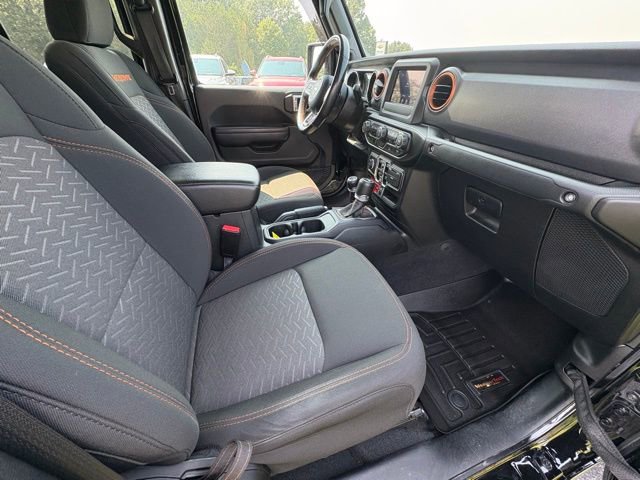 Used 2021 Jeep Gladiator Mojave w/ Cold Weather Group AWD/4WD image 34