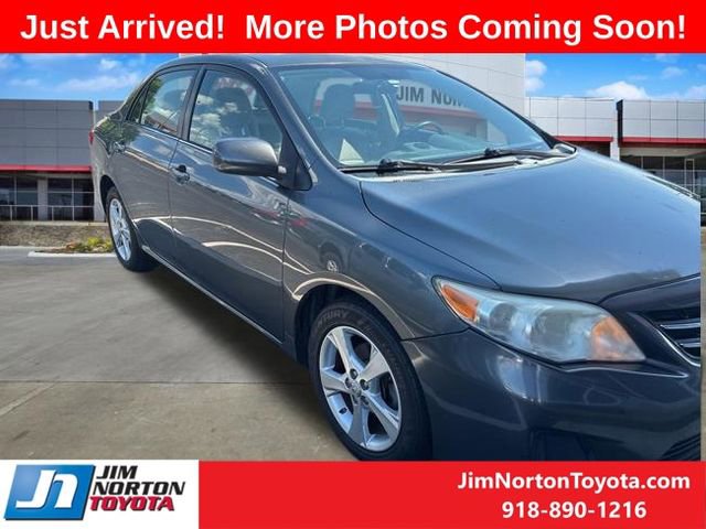 Used 2013 Toyota Corolla LE FWD image 1