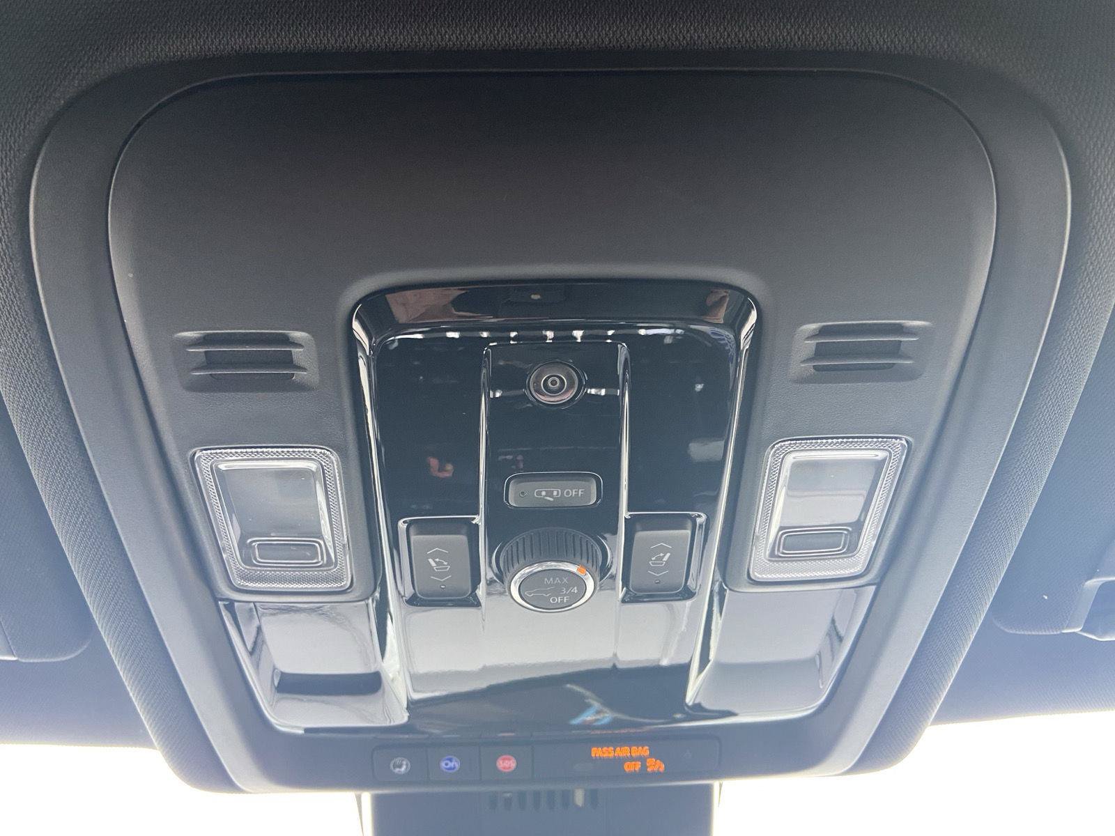 Used 2026 GMC Yukon AT4 w/ LPO, Floor Liner Package AWD/4WD image 42