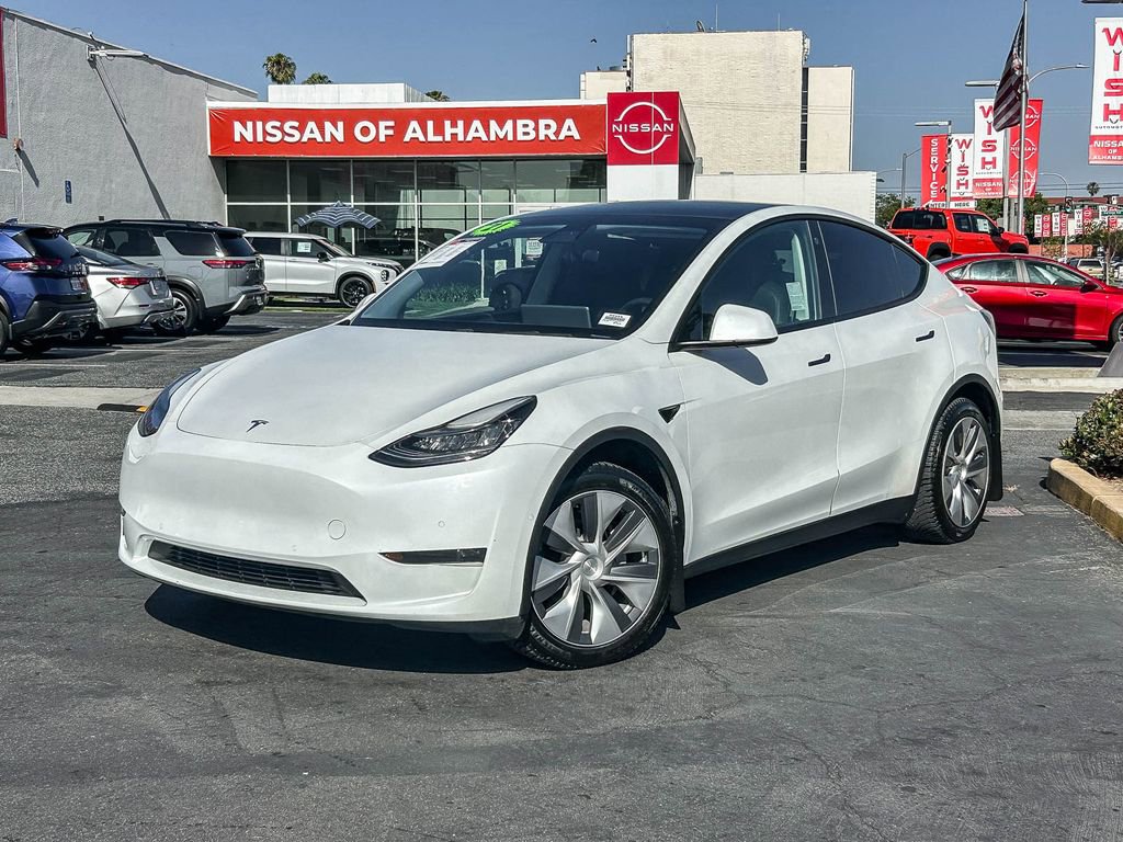 Used 2021 Tesla Model Y Long Range AWD/4WD image 1