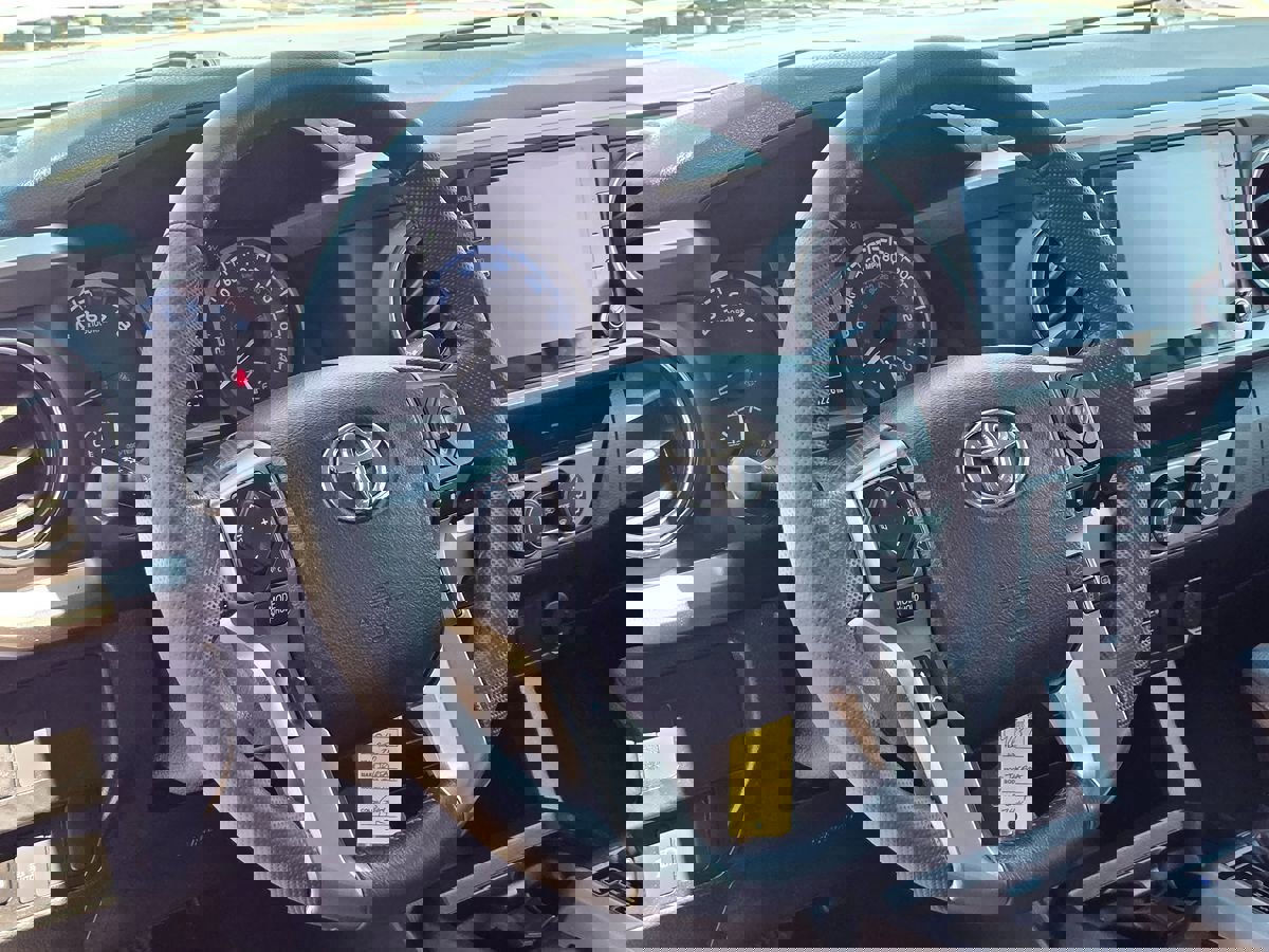 Used 2020 Toyota Tacoma SR5 image 26