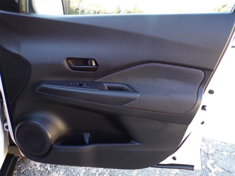 Used 2020 Nissan Kicks S image 16