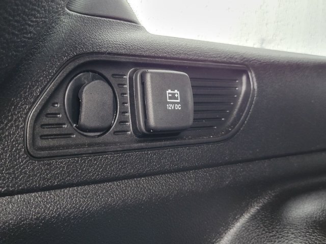 Used 2025 Jeep Grand Cherokee Laredo AWD/4WD image 27