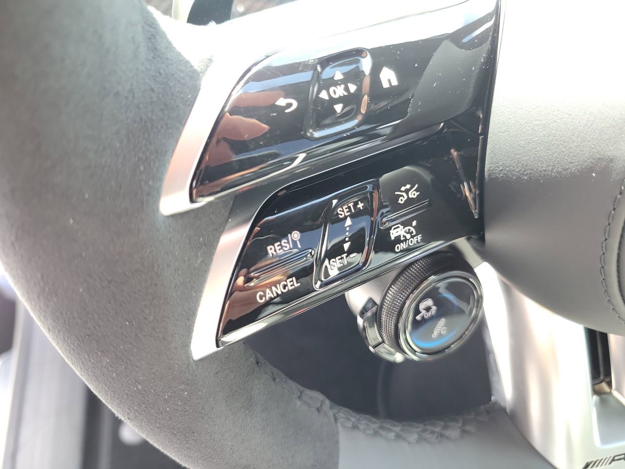 New 2026 Mercedes-Benz GLE 63 AMG S image 28
