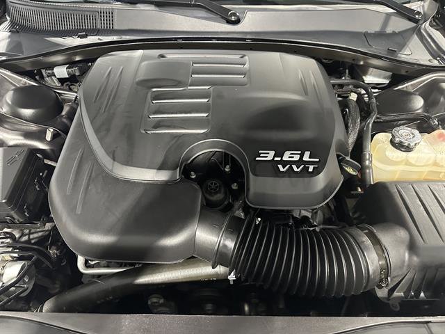 Used 2019 Chrysler 300 Touring L w/ Quick Order Package 22F image 34