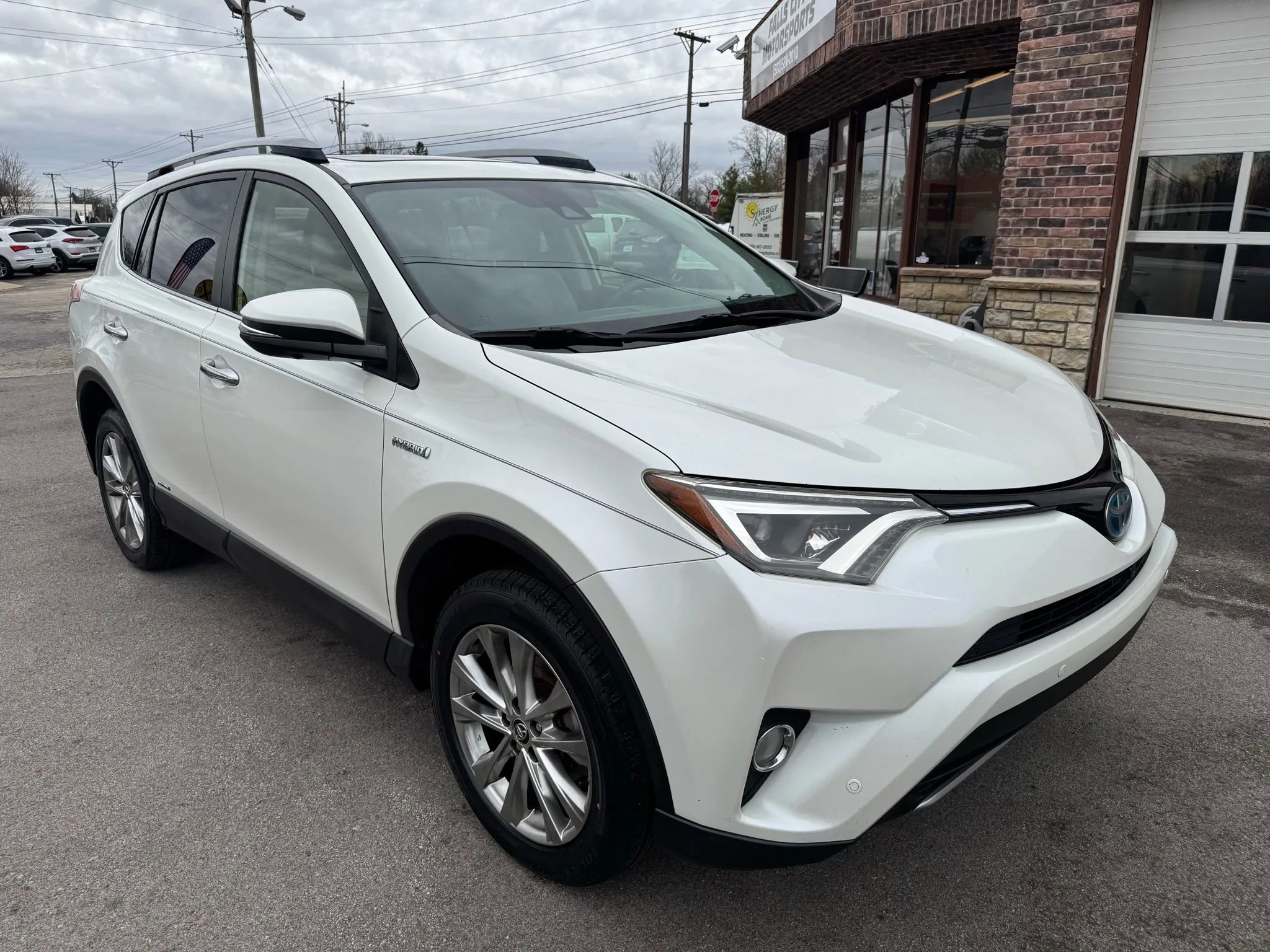 Used 2017 Toyota RAV4 Limited w/ Advanced Technology Package image 22