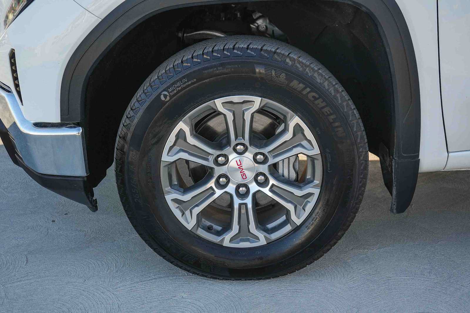 Used 2026 GMC Sierra 1500 SLT RWD image 11