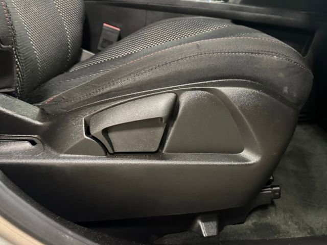 Used 2012 Chevrolet Equinox LT w/ Driver Convenience Package image 38