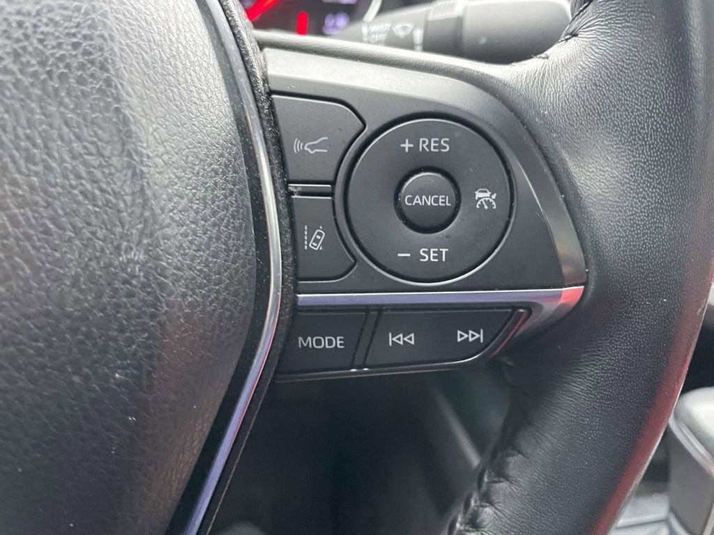 Used 2020 Toyota Camry XSE image 34