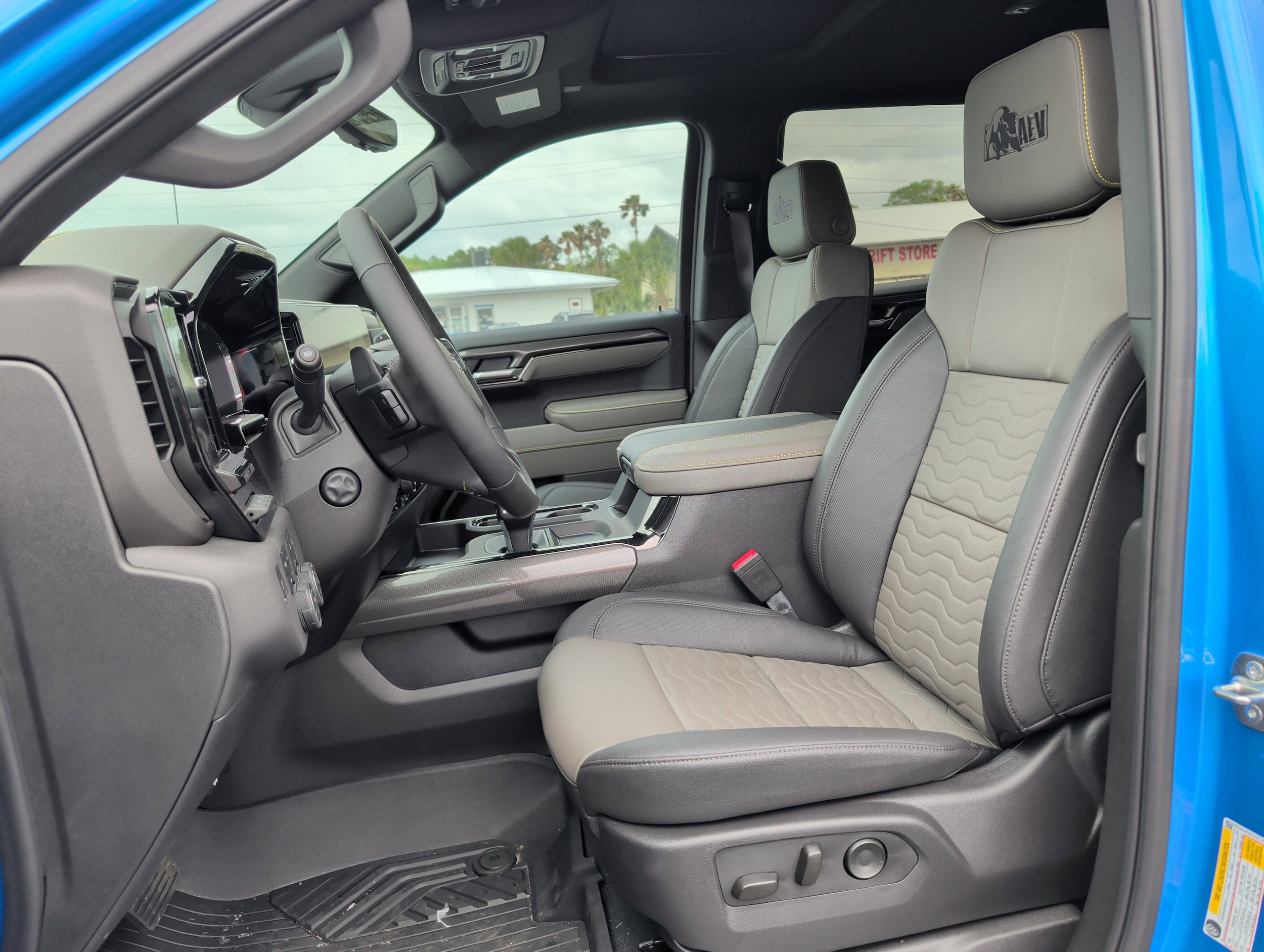 New 2025 Chevrolet Silverado 1500 ZR2 w/ ZR2 Bison Edition AWD/4WD image 11