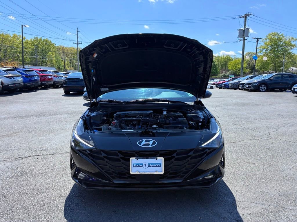 Used 2023 Hyundai Elantra SEL w/ Convenience Package FWD image 10