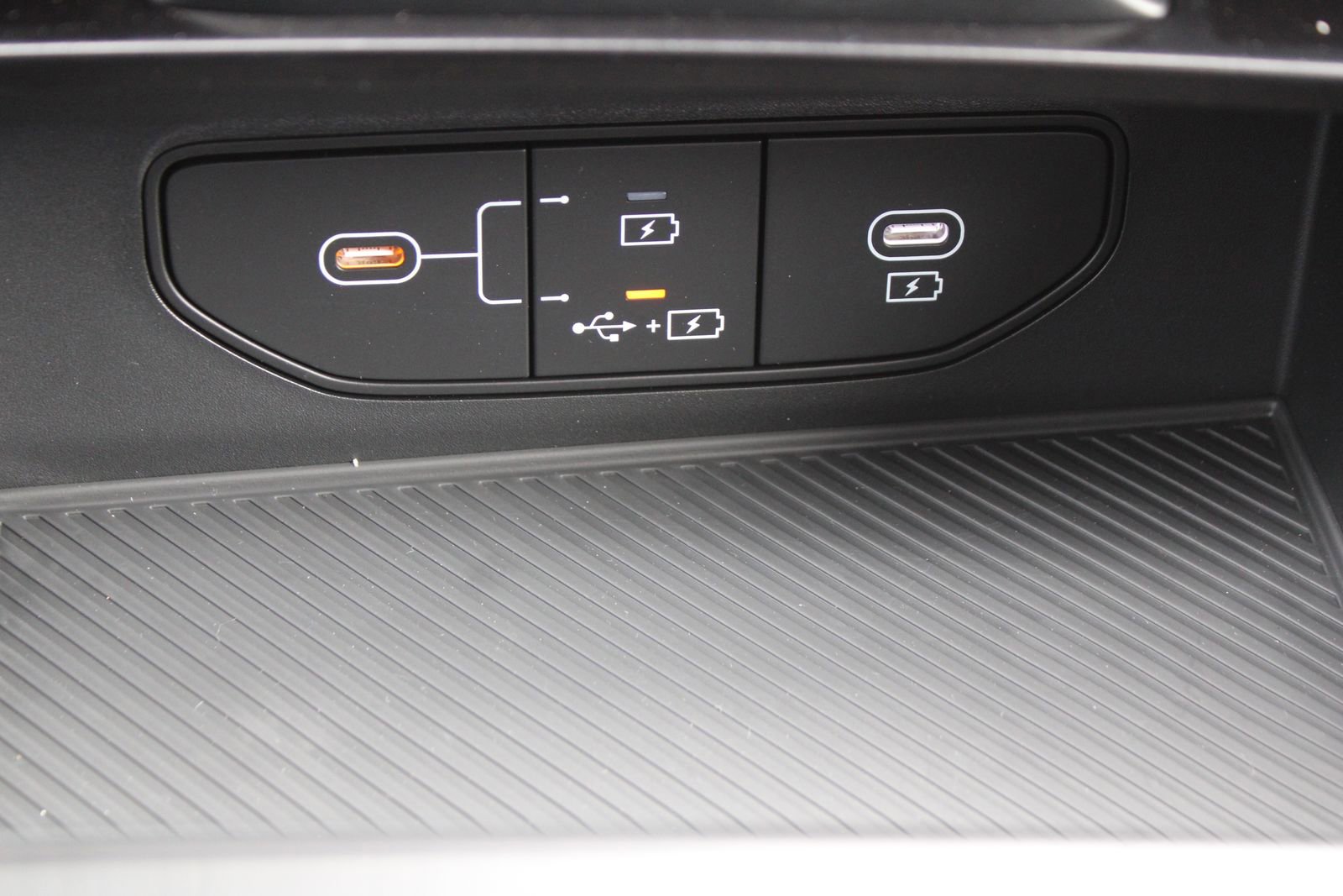 New 2026 Kia Sportage LX FWD image 35