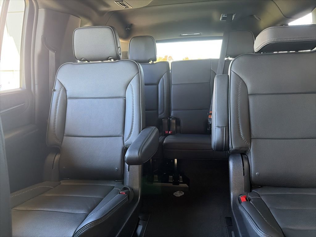 Used 2023 GMC Yukon XL Denali image 17