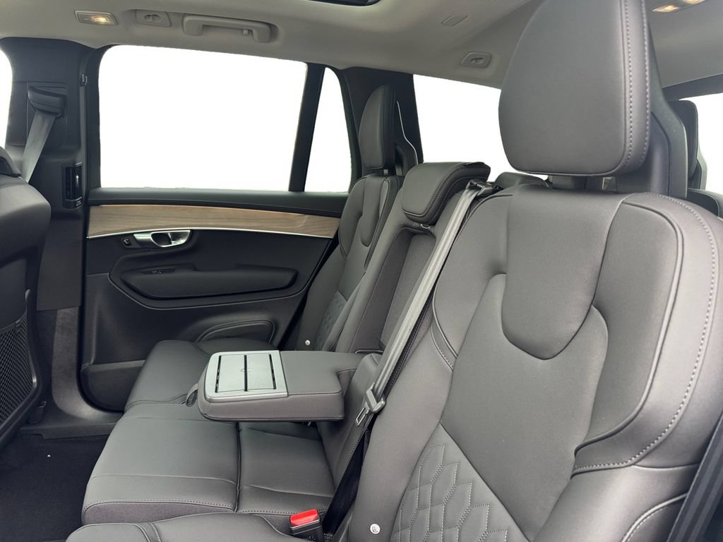 New 2026 Volvo XC90 B6 Plus w/ Protection Package Premier AWD/4WD image 25