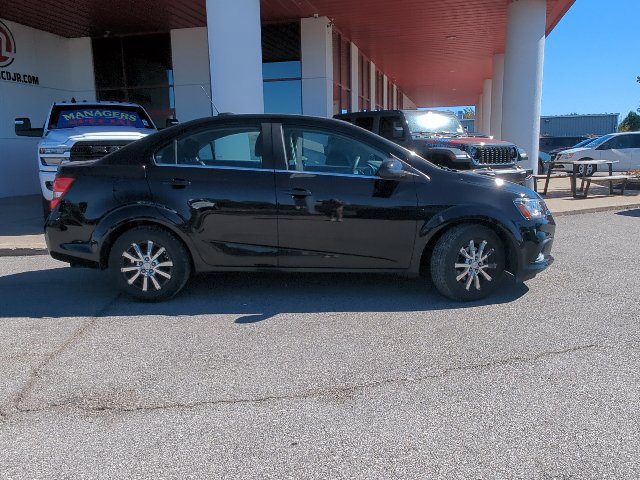 Used 2019 Chevrolet Sonic LT FWD image 27