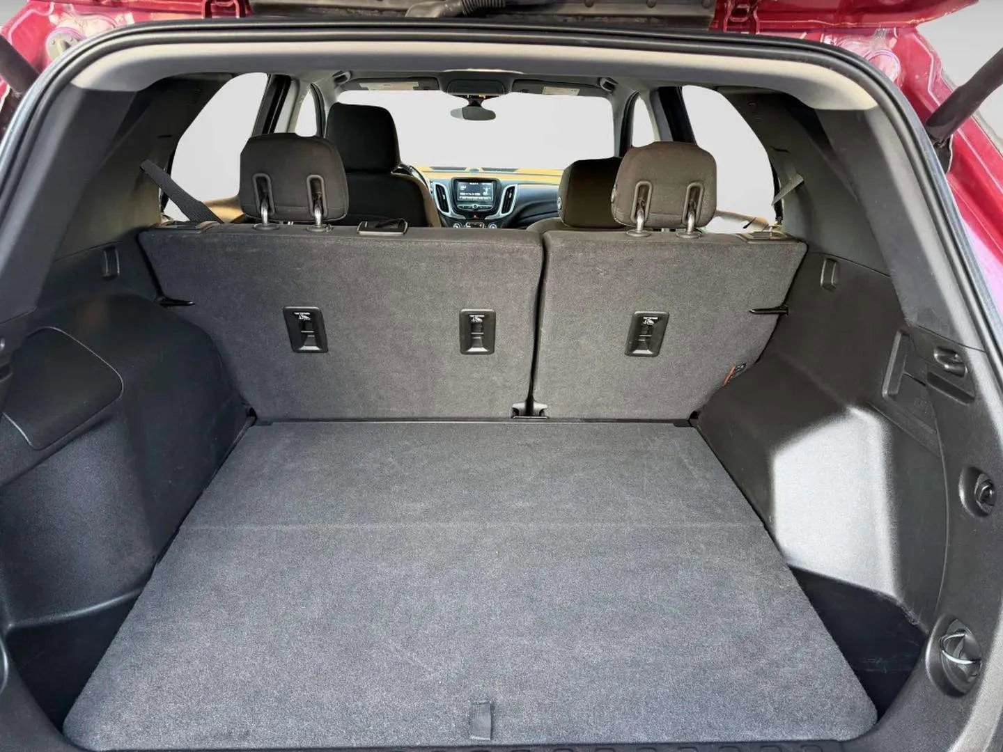 Used 2018 Chevrolet Equinox LT image 6