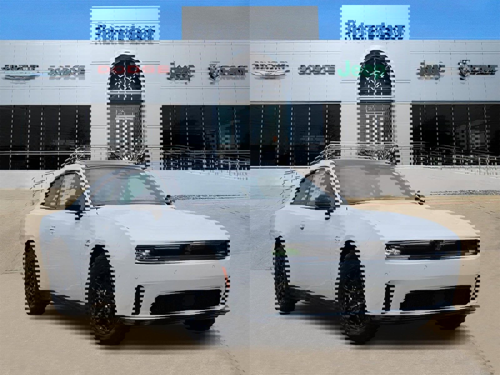 New 2025 Dodge Charger Daytona R/T w/ Sun & Sound Package image 1