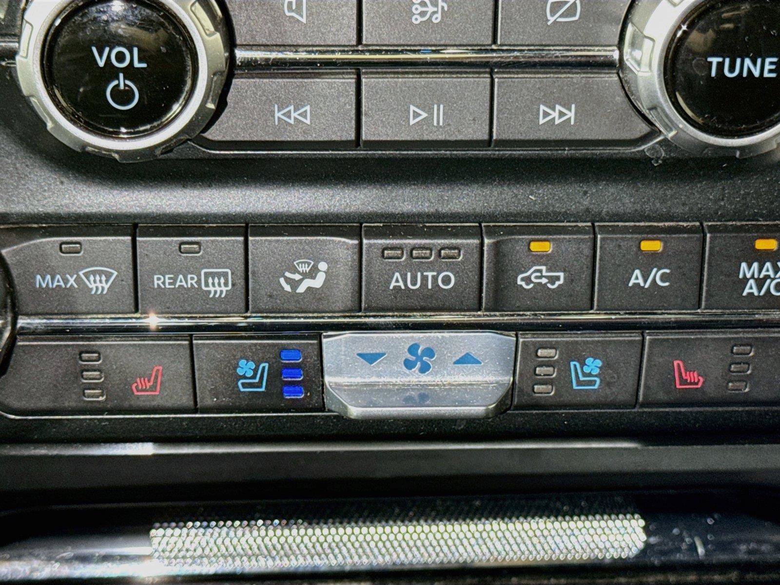 Used 2023 Ford F150 Lariat AWD/4WD image 19