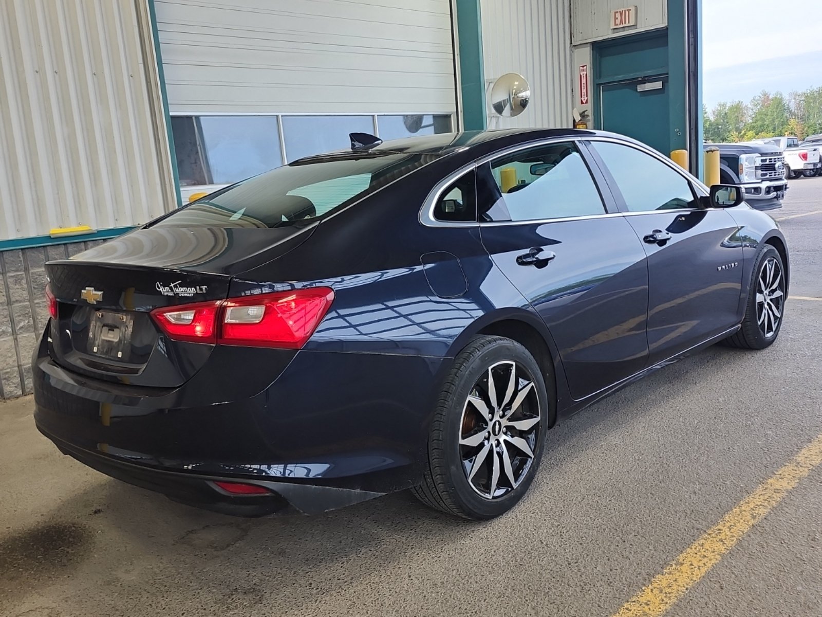 Used 2016 Chevrolet Malibu LT w/ True North Edition FWD image 3