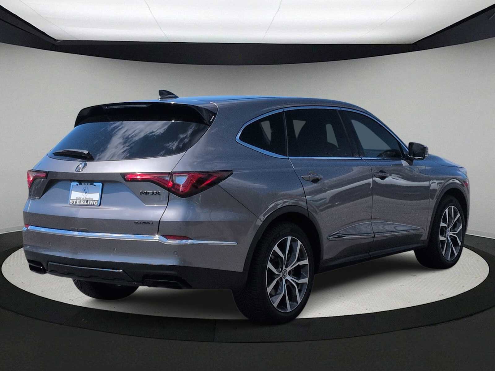 Used 2022 Acura MDX SH-AWD w/ Technology Package image 8