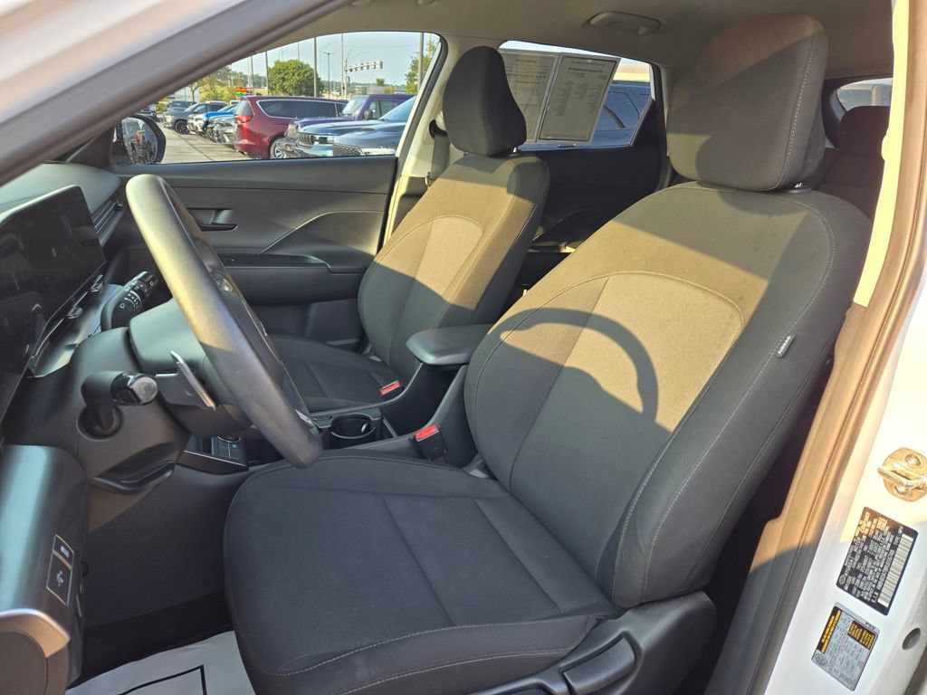 Used 2024 Hyundai Kona SE FWD image 15