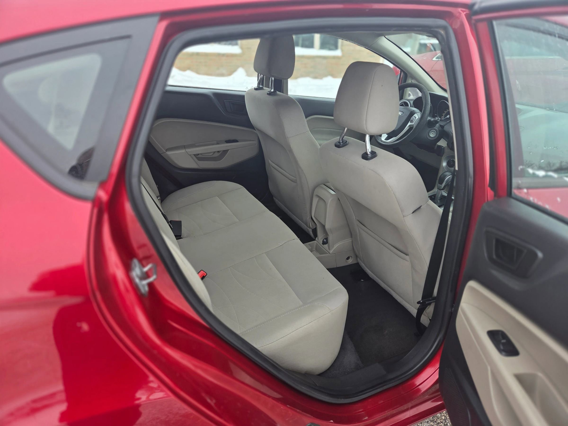 Used 2017 Ford Fiesta SE image 13