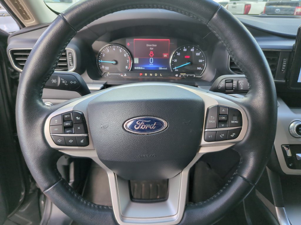 Certified 2022 Ford Explorer XLT w/ Equipment Group 202A RWD image 33