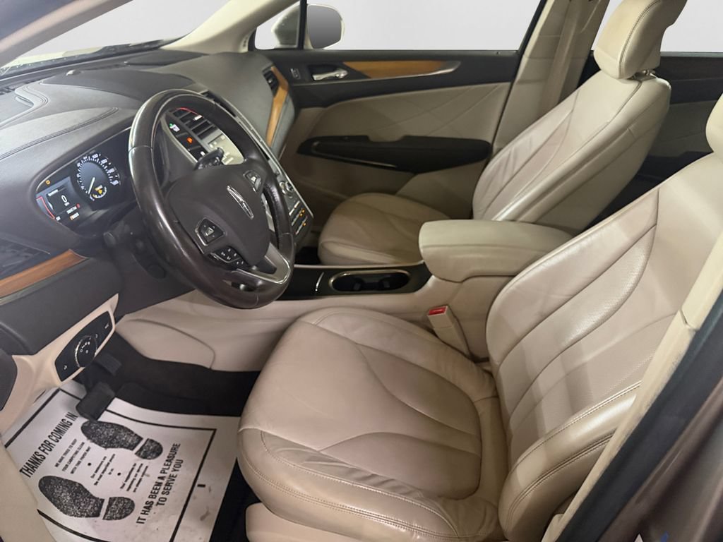Used 2019 Lincoln MKC Select w/ Select Plus Package FWD image 22