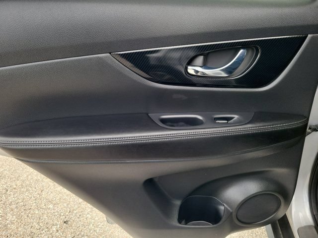Certified 2019 Nissan Rogue SL w/ Premium Package FWD image 13