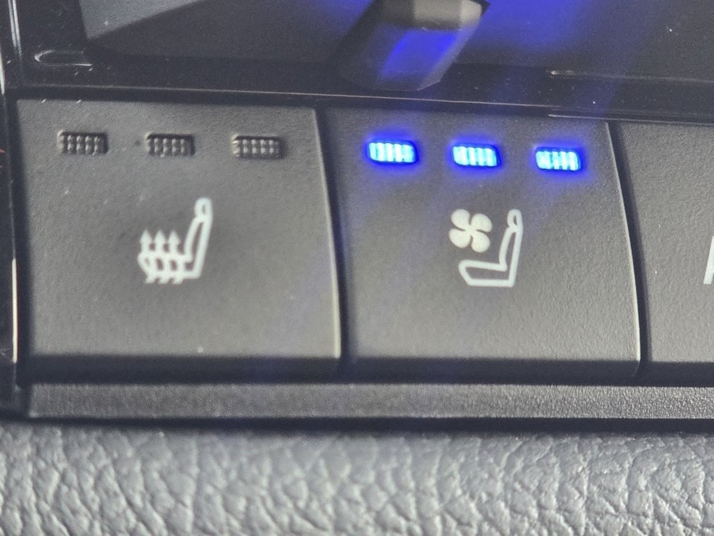 Certified 2025 Toyota Sequoia TRD Pro AWD/4WD image 9