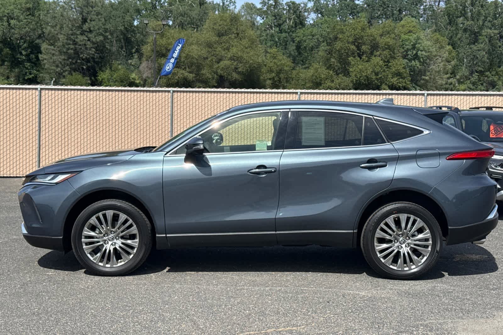 Used 2022 Toyota Venza Limited AWD/4WD image 6
