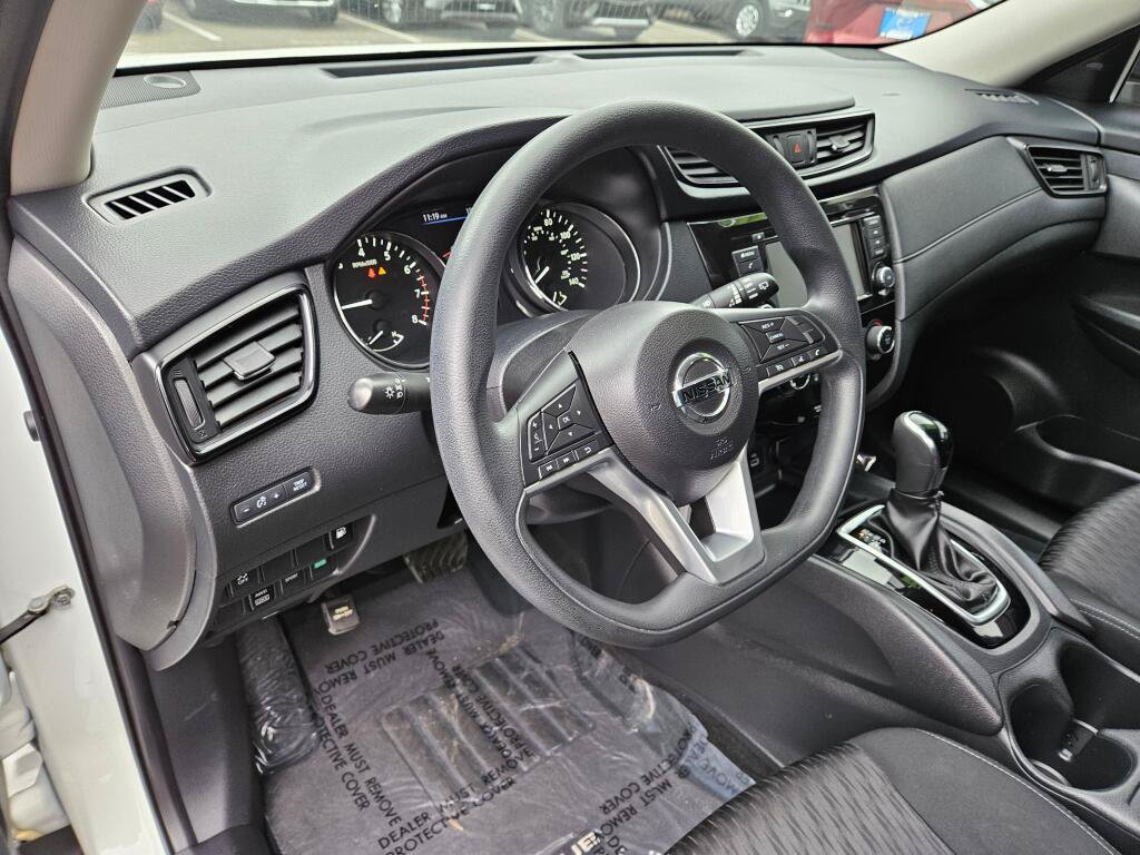 Used 2018 Nissan Rogue S AWD/4WD image 15