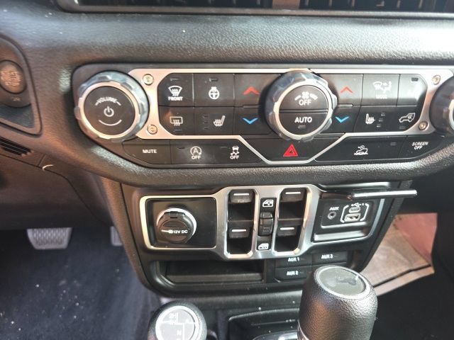 Used 2024 Jeep Wrangler Unlimited Sport AWD/4WD image 9