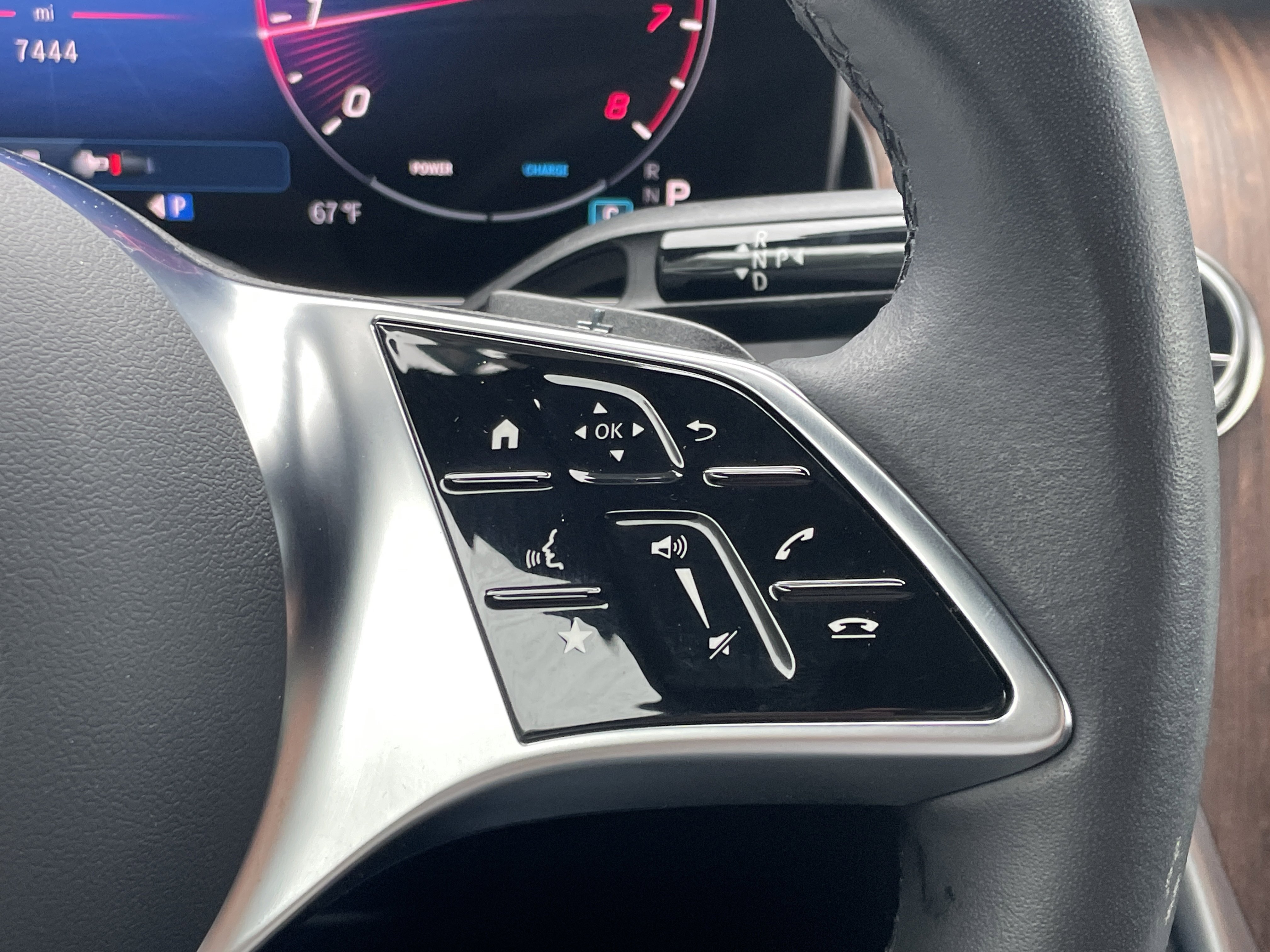 Certified 2025 Mercedes-Benz GLC 300 4MATIC image 28