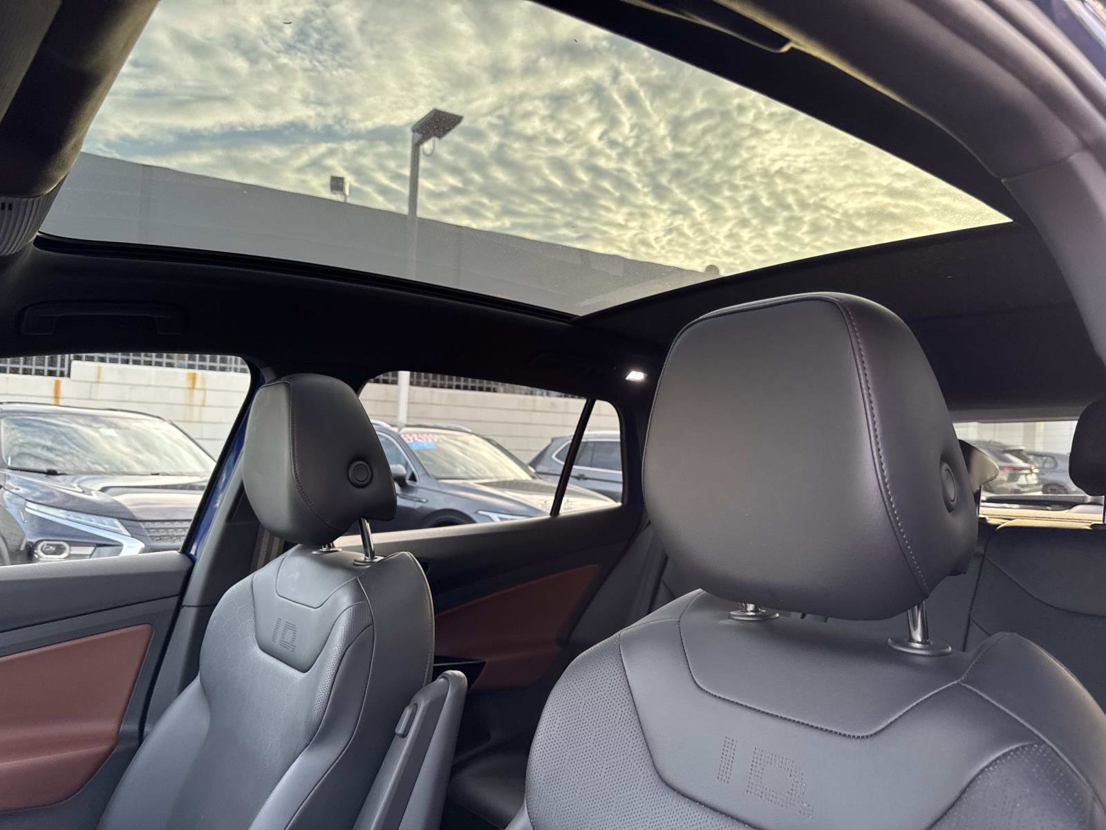 Certified 2022 Volkswagen ID.4 Pro S image 15