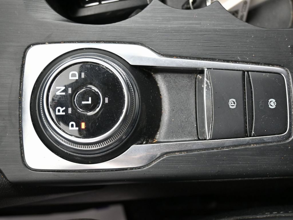 Used 2025 Ford Escape Platinum AWD/4WD image 30