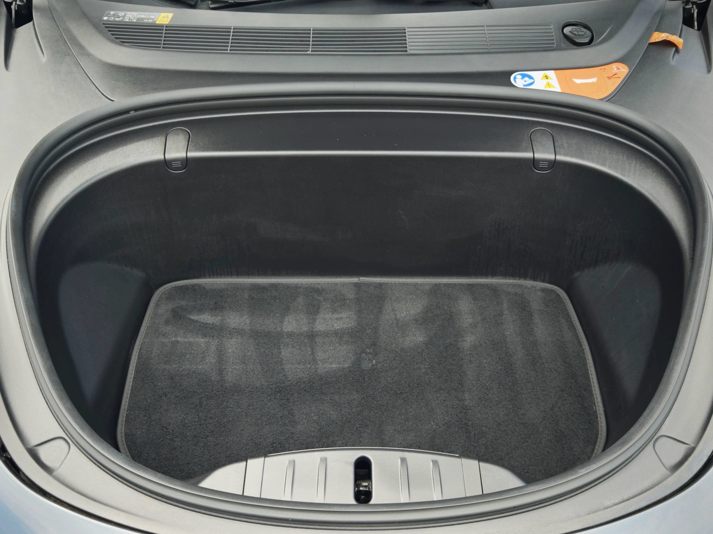Used 2018 Tesla Model 3 Long Range RWD image 45