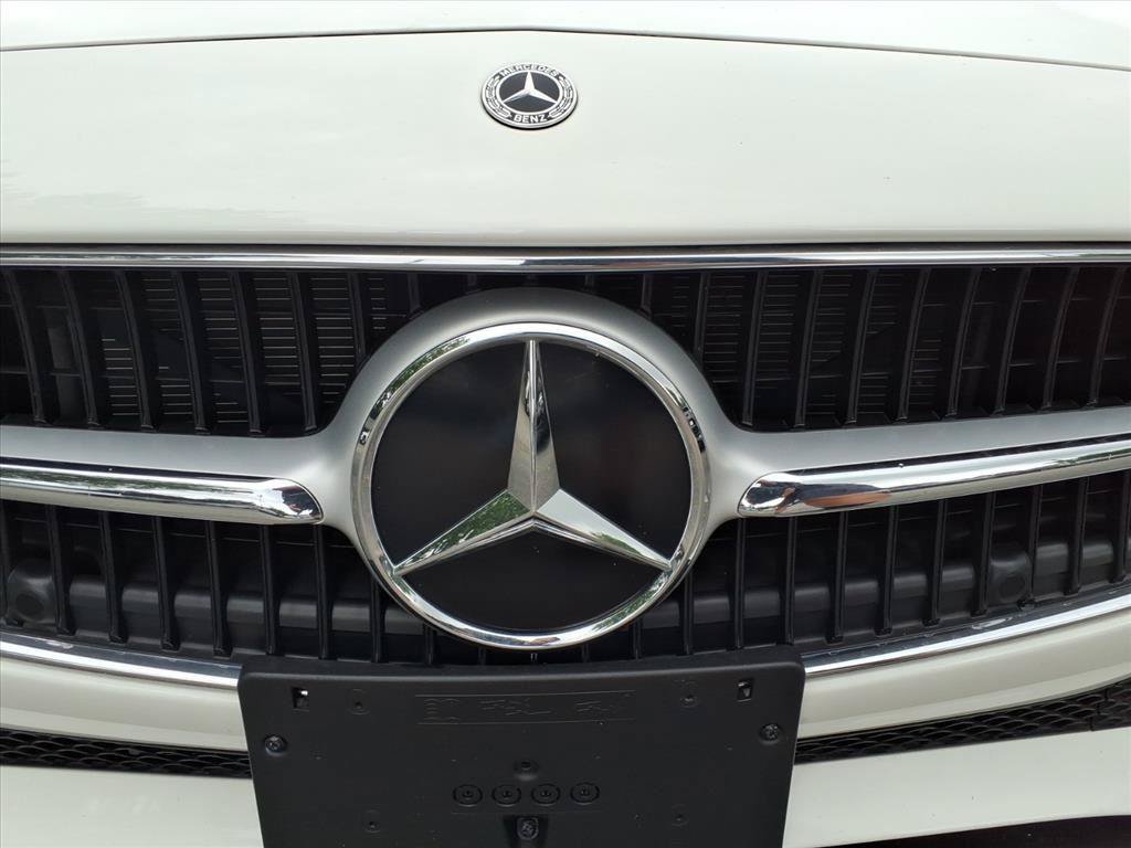 Used 2025 Mercedes-Benz C 300 Sedan image 27