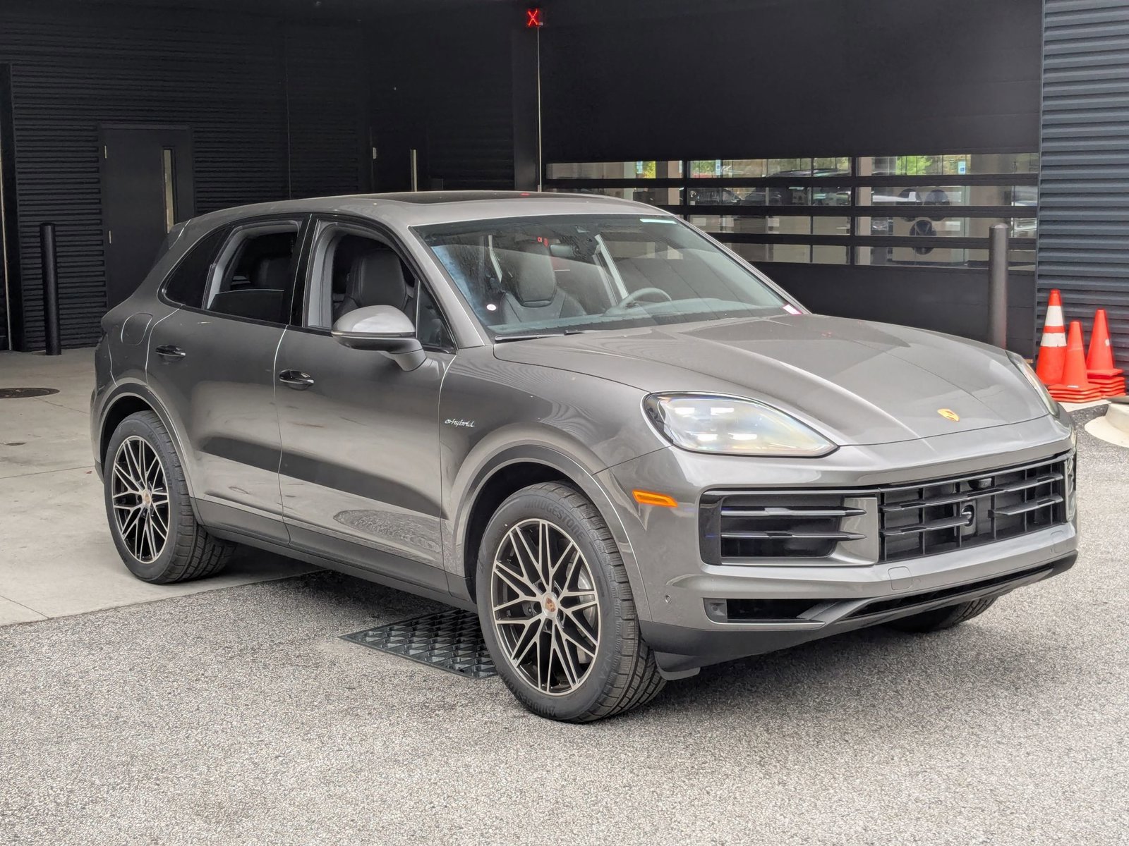 New 2026 Porsche Cayenne E-Hybrid image 7
