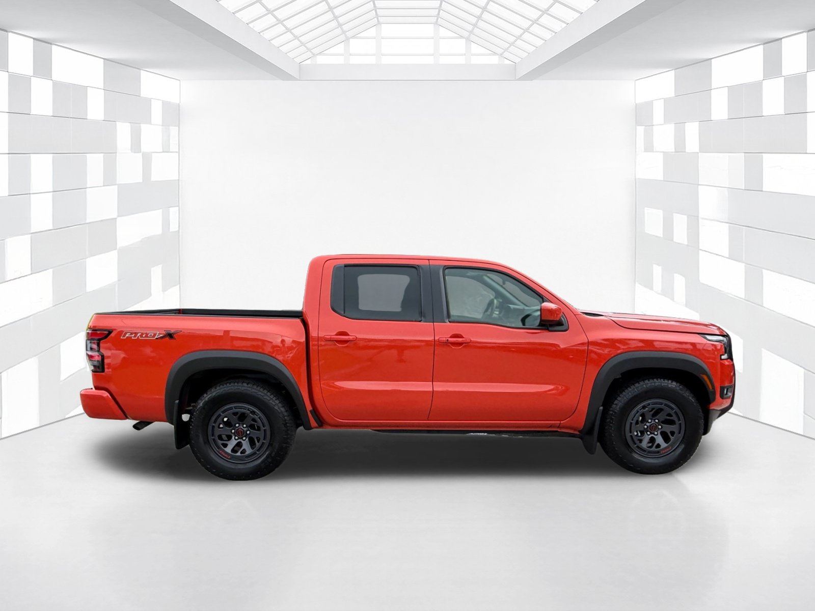 Certified 2025 Nissan Frontier Pro-X RWD image 8