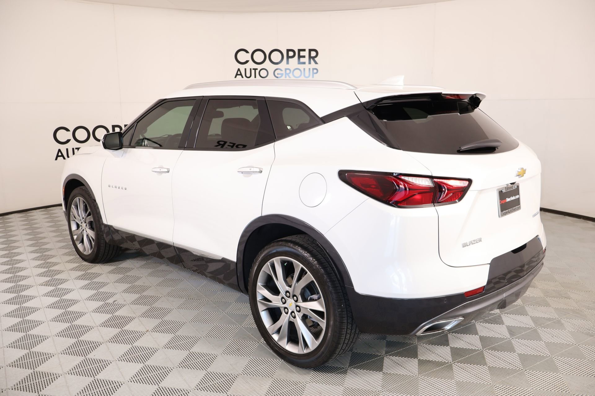 Used 2022 Chevrolet Blazer Premier w/ Enhanced Convenience Package FWD image 23