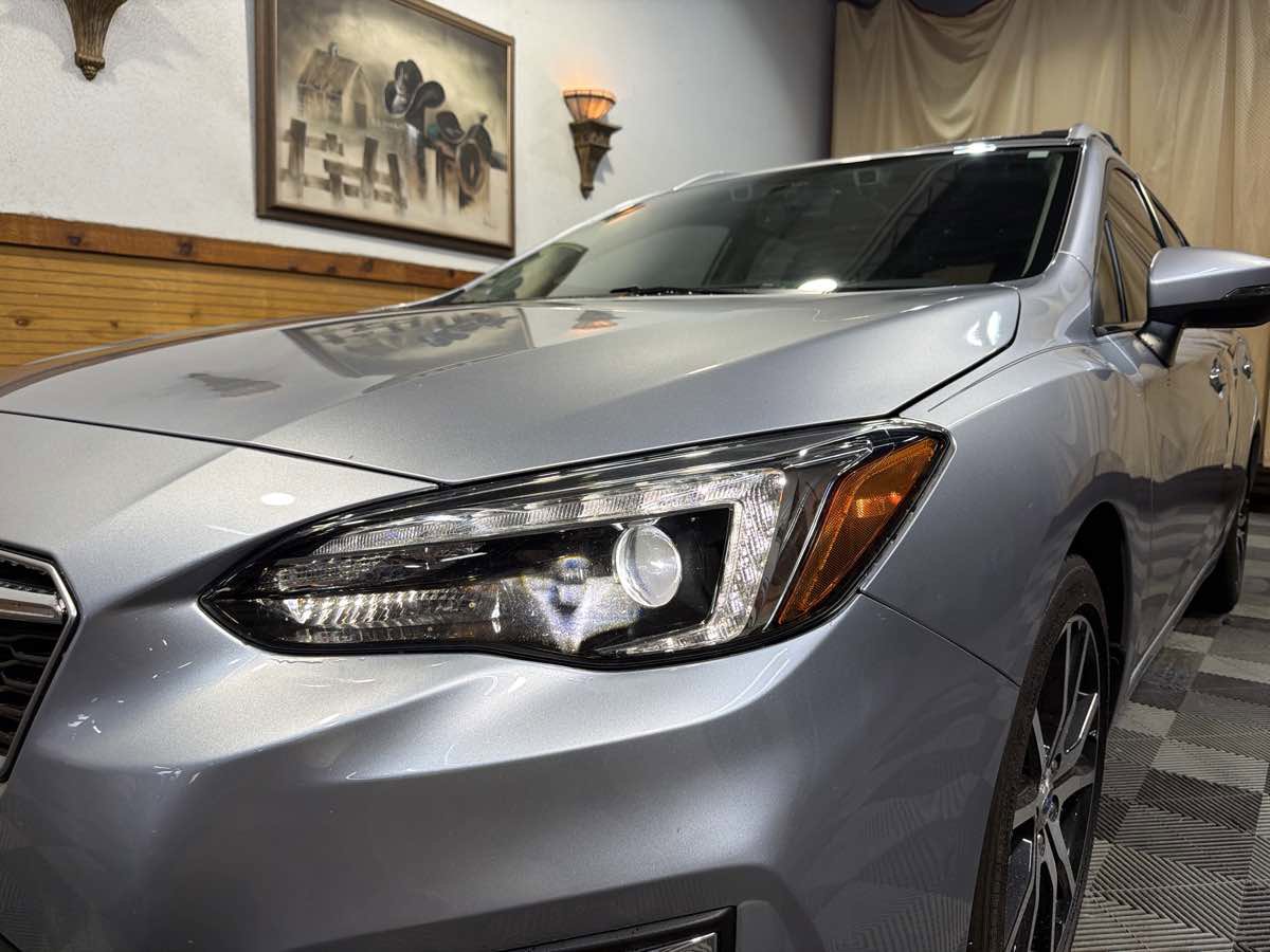 Used 2017 Subaru Impreza 2.0i Limited image 8