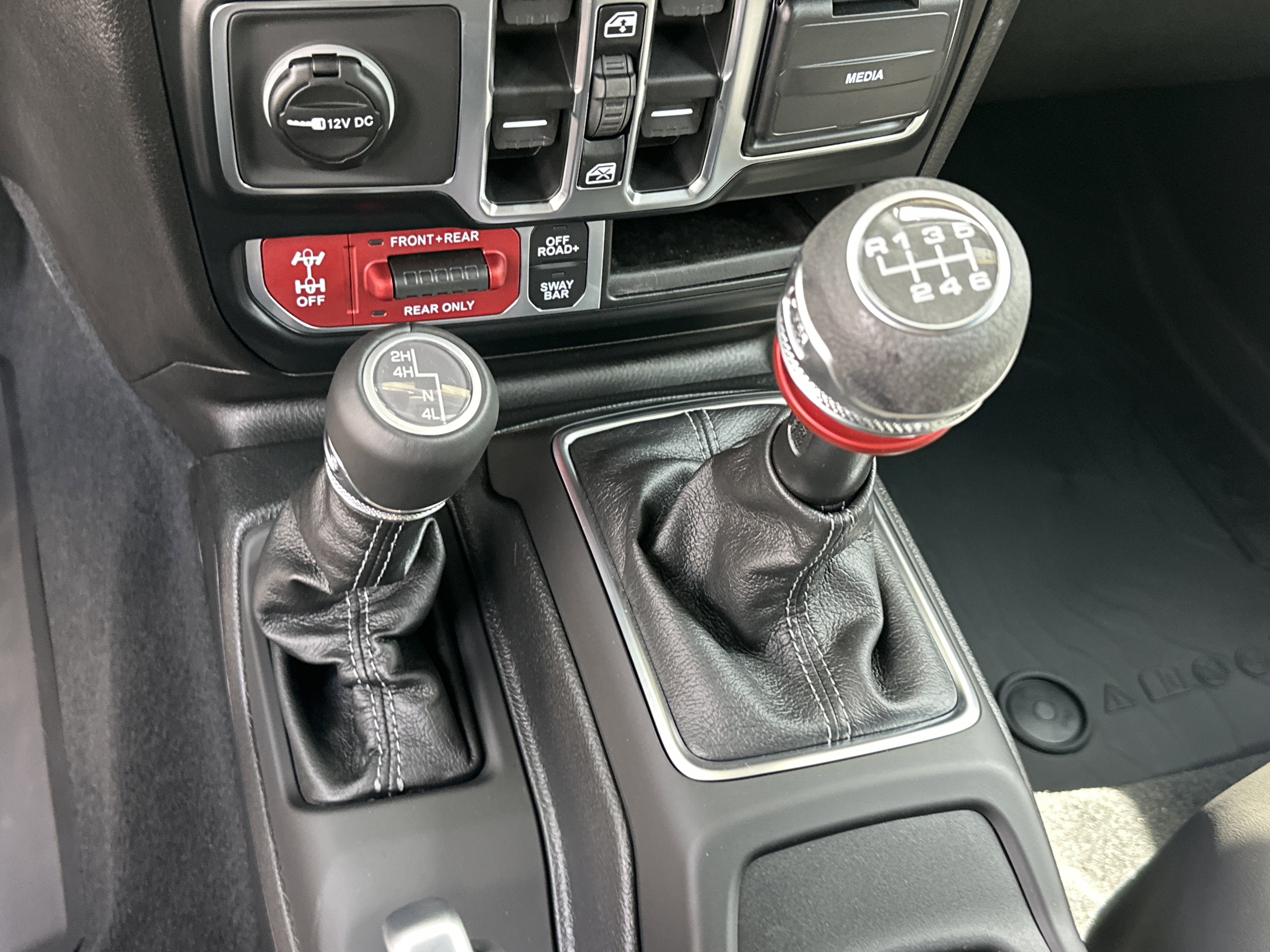 New 2026 Jeep Wrangler Unlimited Rubicon AWD/4WD image 5