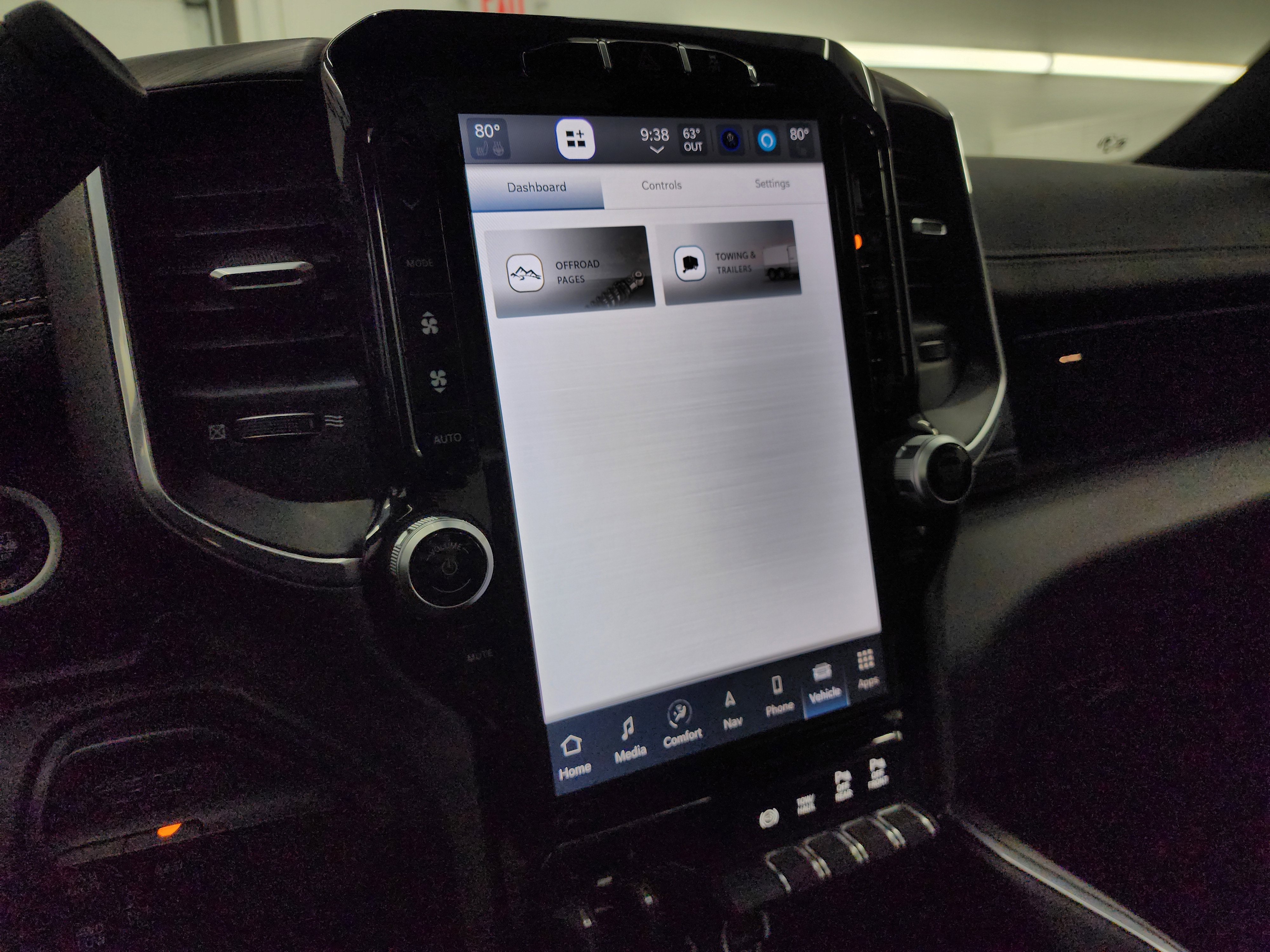 Used 2024 RAM 2500 Laramie w/ Sport Appearance Package image 52